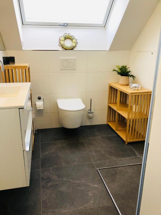 Terralpin Apartments - Charmante Dg Wohnung Mit Balkon Bruckmuhl Luaran gambar